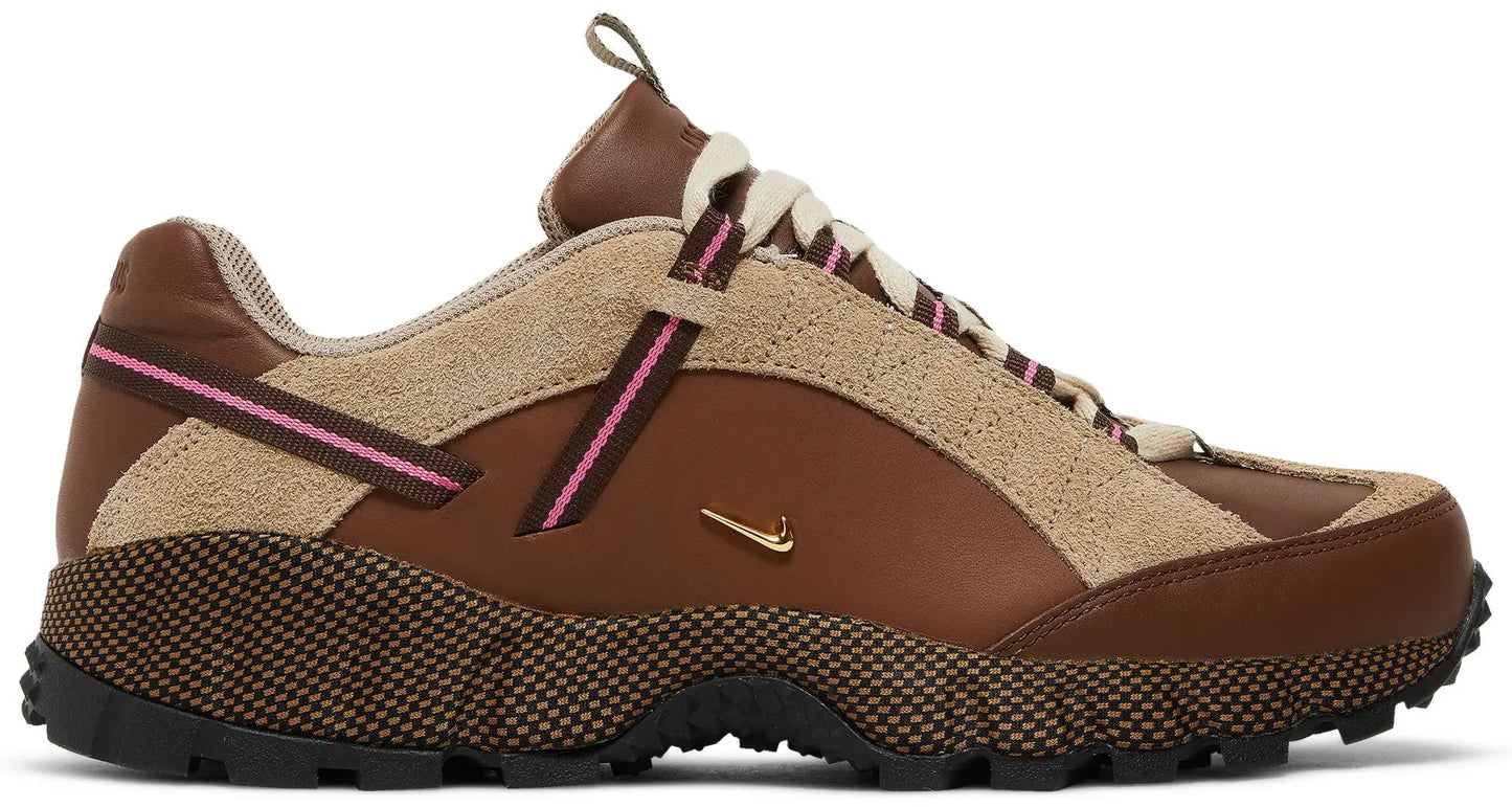 Jacquemus x Nike Wmns Air Humara LX 'Brown'