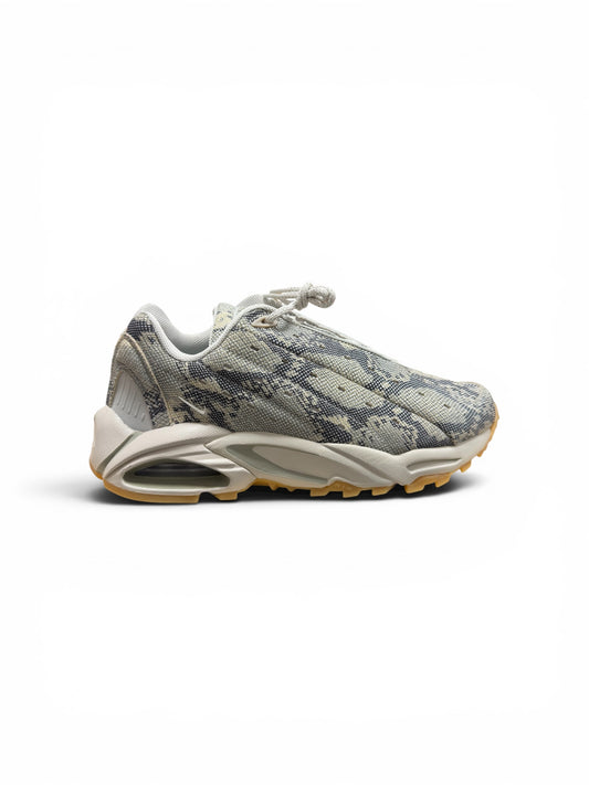 Nike - Nocta serpent beige