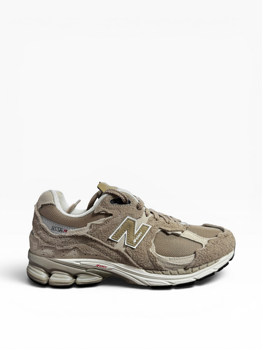 New Balance 2002 R